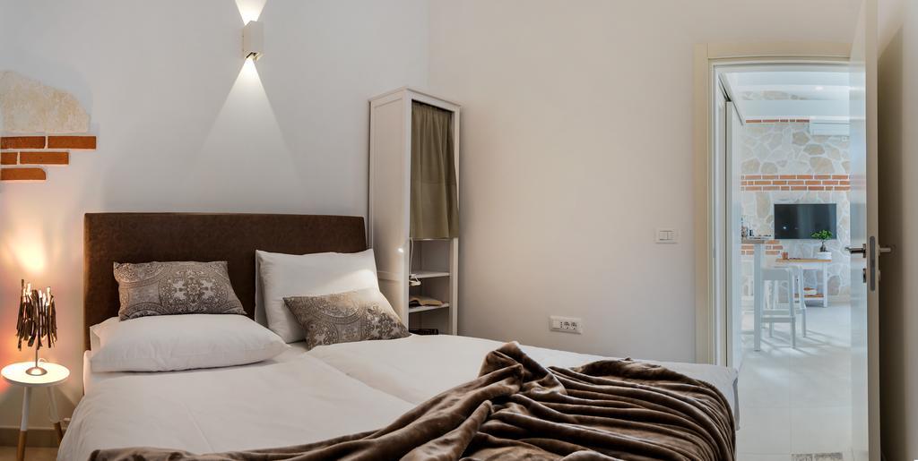 Arka Trogir Apartments - Seget Vranjica Exterior foto